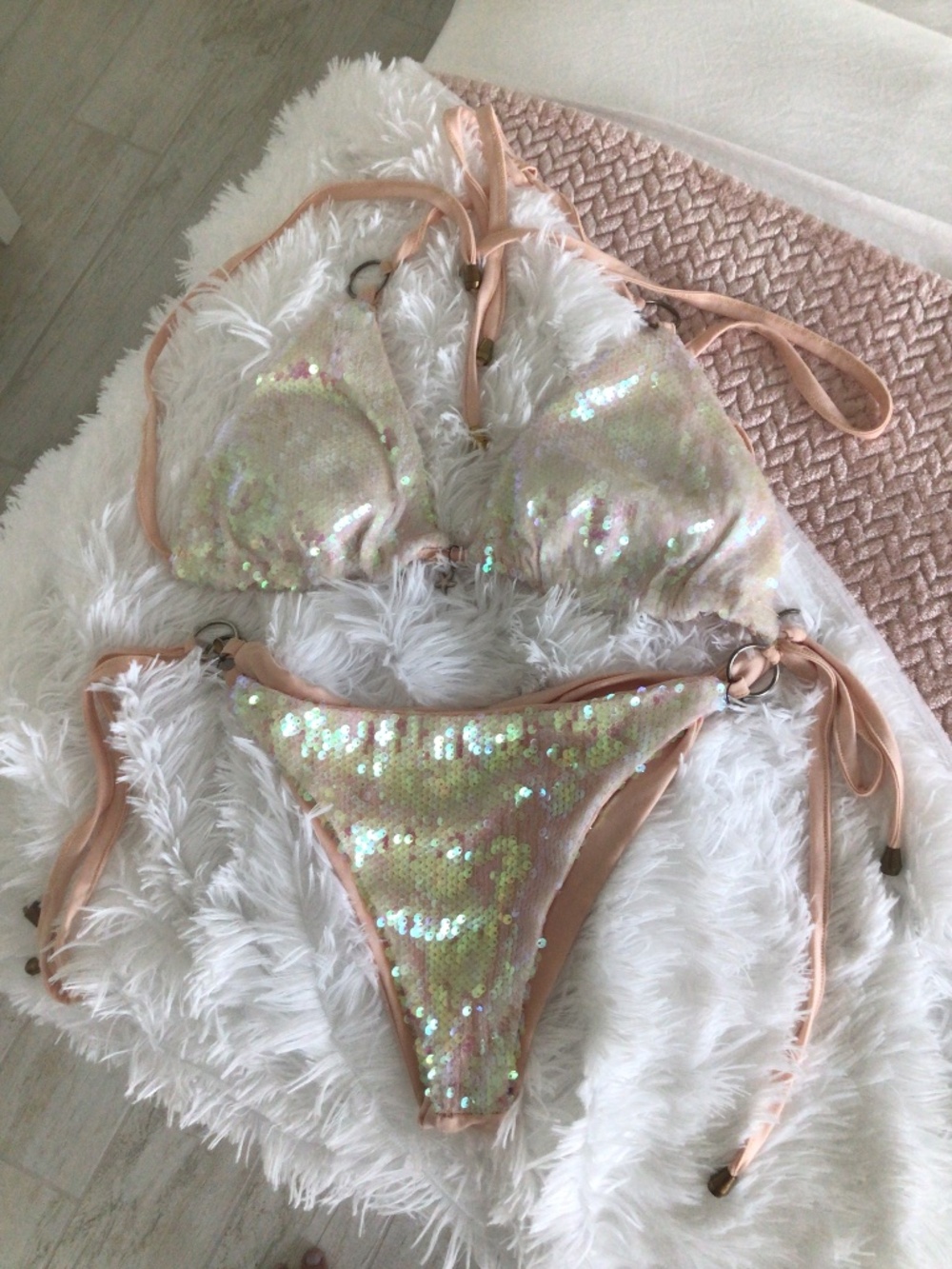 Bikini sequins